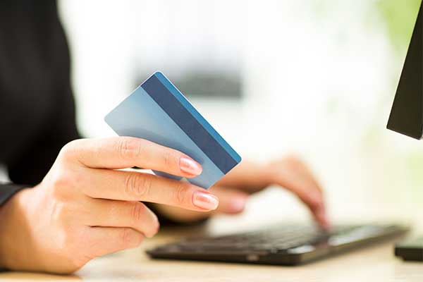 クレジットカード決済で個人情報流出を防ぐための対策4つ