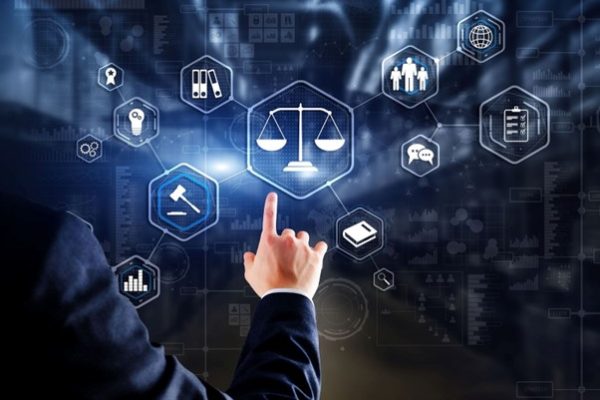 電子帳簿保存法改正が事業者に与える影響とは？主な変更点や対応方法、スケジュールを解説