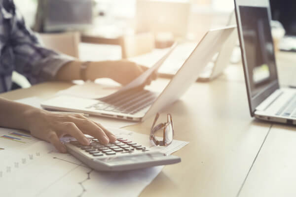 請求クラウドの活用で効率化の一歩先へ!利益を出し続ける企業になる方法 請求クラウドの活用で効率化の一歩先へ!利益を出し続ける企業になる方法
