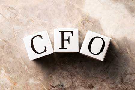 Cfoって何をする人なの 最高財務責任者 Cfoについて紹介 企業のお金とテクノロジーをつなぐメディア Finance Robotic